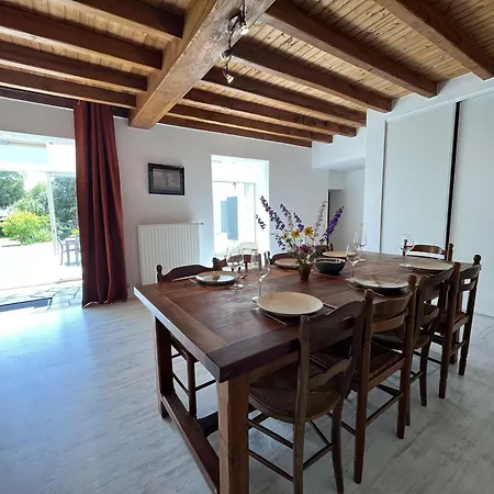 Maison En Front De Mer Avec Jardin, 9 Couchages, 4 Chambres, Cheminee - Proche Chatelaillon - Fr-1-246-693 別荘 *