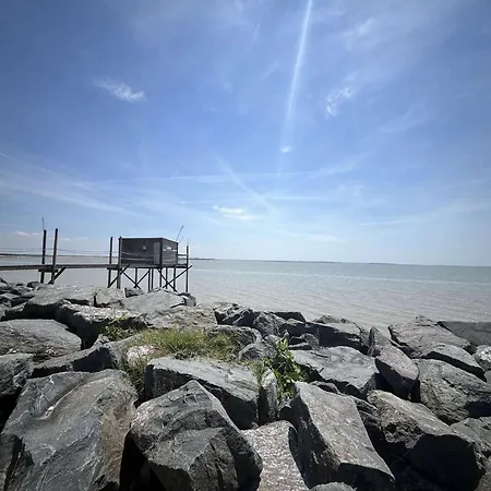 Maison En Front De Mer Avec Jardin, 9 Couchages, 4 Chambres, Cheminee - Proche Chatelaillon - Fr-1-246-693 * Yves