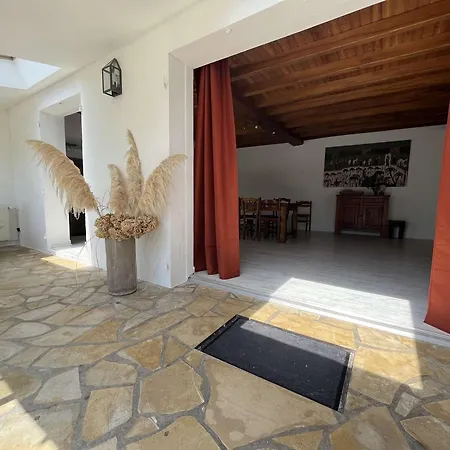 Maison En Front De Mer Avec Jardin, 9 Couchages, 4 Chambres, Cheminee - Proche Chatelaillon - Fr-1-246-693 別荘 *